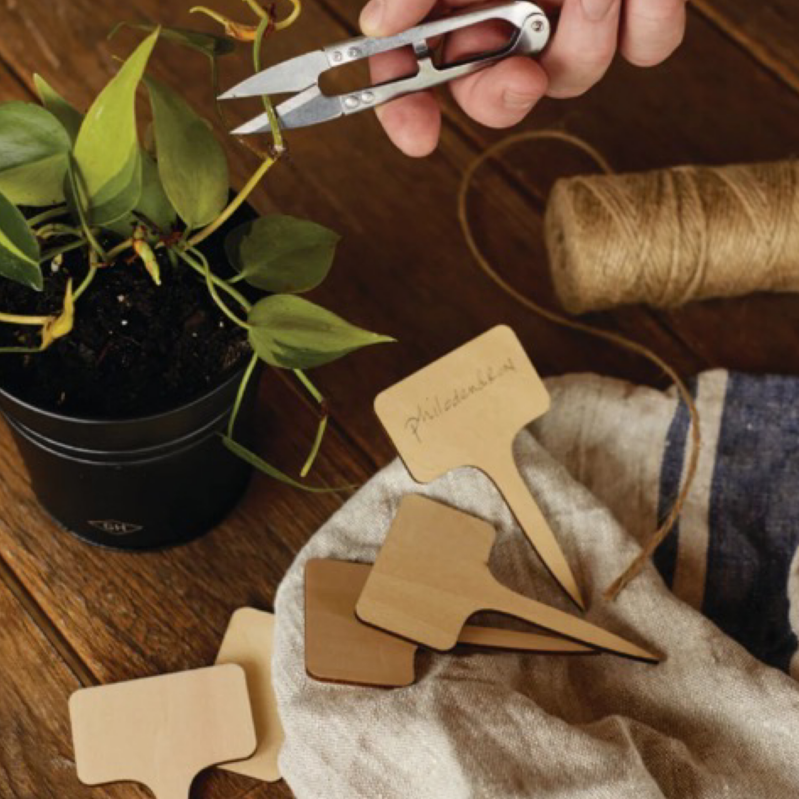 4pk of gentlemen's hardware herb gardening pot starter kits 4pk of gentlemen's hardware herb gardening pot starter kits